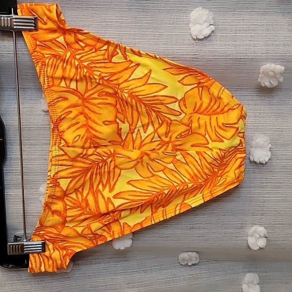 Vintage 80's / 90's High Cut Carabella Bikini with Sarong Size L - Picture 6 of 8